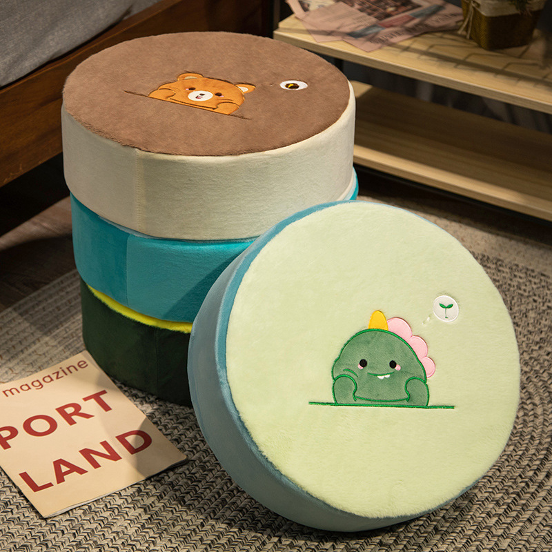 Column-Shaped Cushion - Image 4